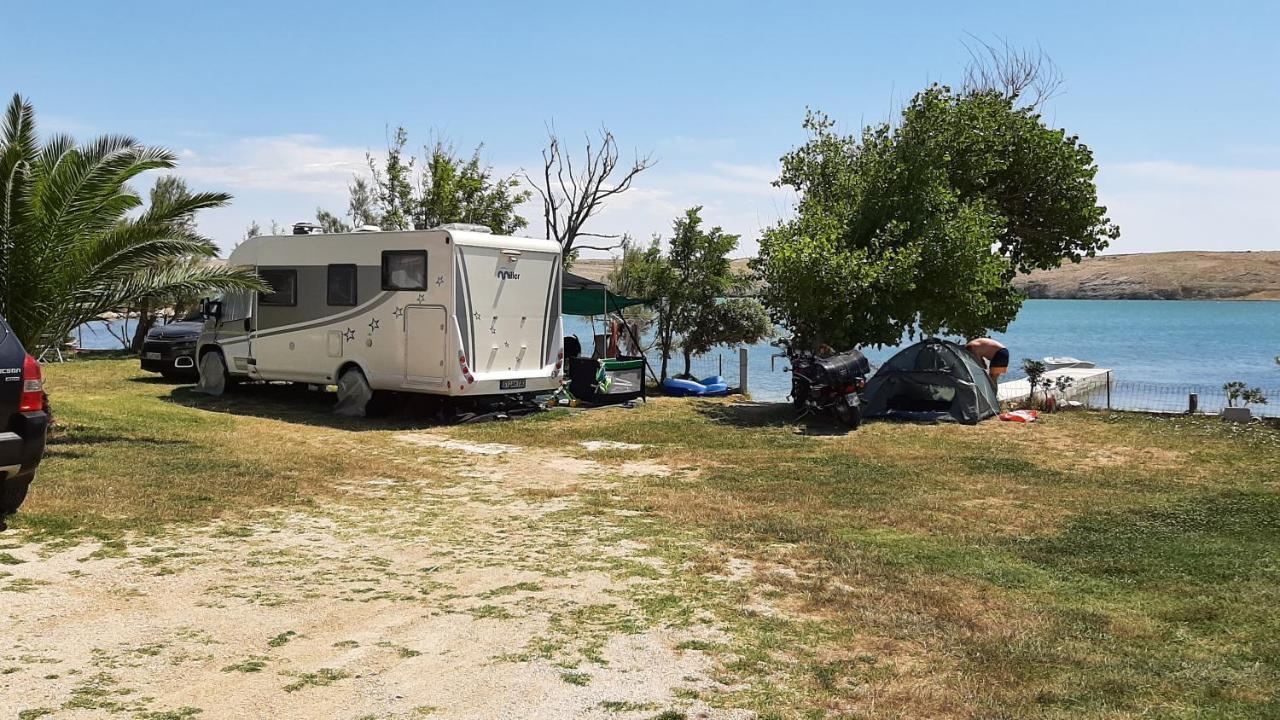 Camp Pere Hotel Pag Town Buitenkant foto